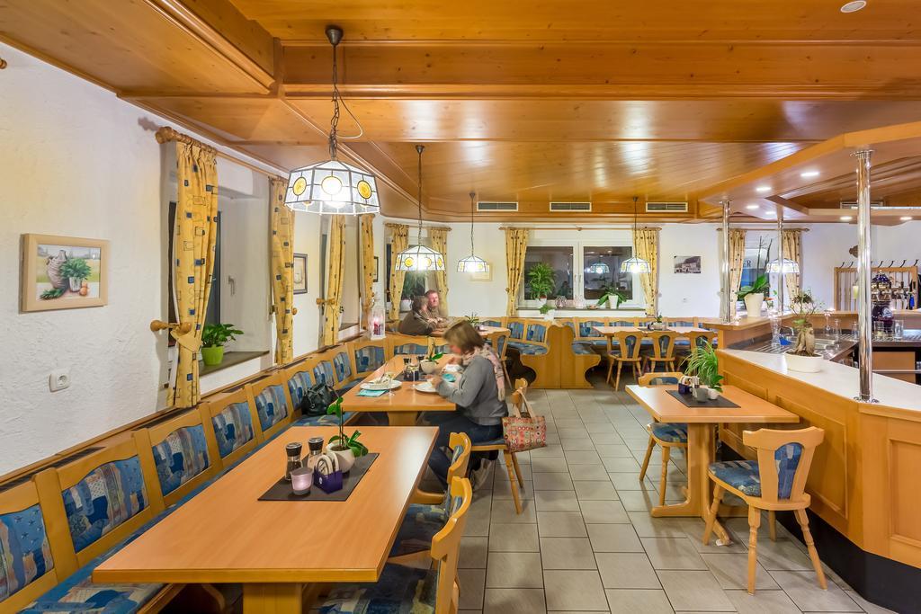 Gasthof Alte Post Falkendorf Exterior foto